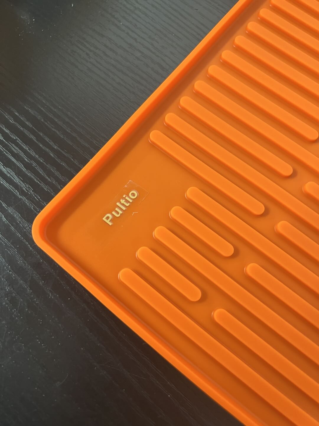 Pultio Silicone Grill Mat - Heat Resistant BBQ Tool Organizer for Outdoor Grilling, Non-Slip Grill Side Shelf Mat (Orange)